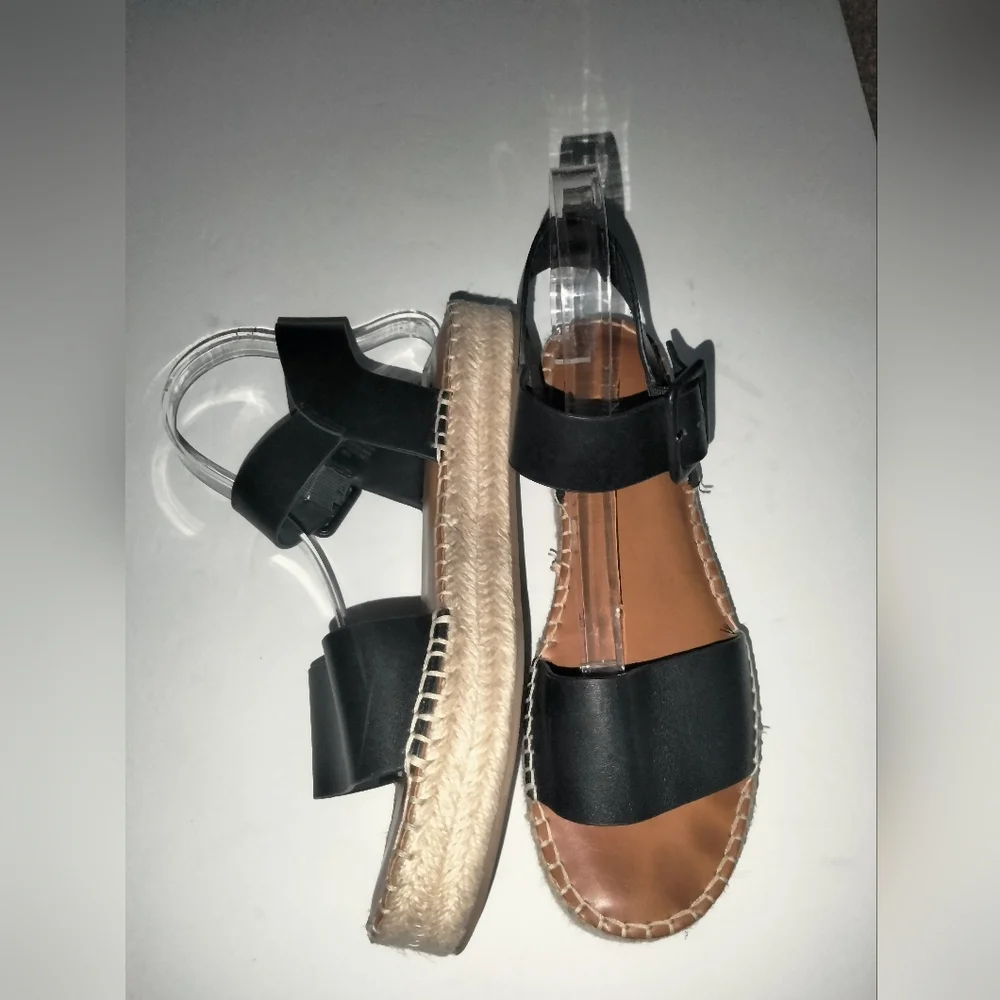 Gianni Bini (Size 10) Black Open Toe Ankle Strap & Buckle Platform Espadrilles
